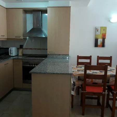 Apartamento Con Vistas Al Mar Y Montana